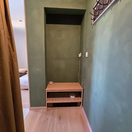 Independent With Kitchen And Bathroom Daire